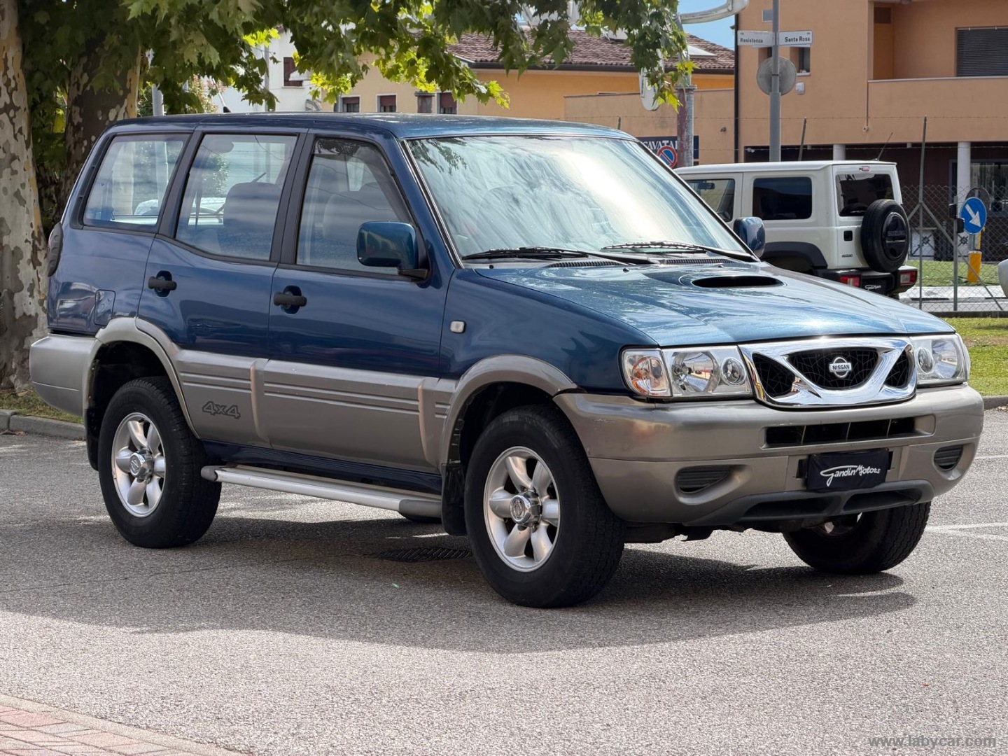Terrano II 2.7 Tdi 5p. Elegance TRAINO 28Q.LI-NEOPATENTATI - immagine 3