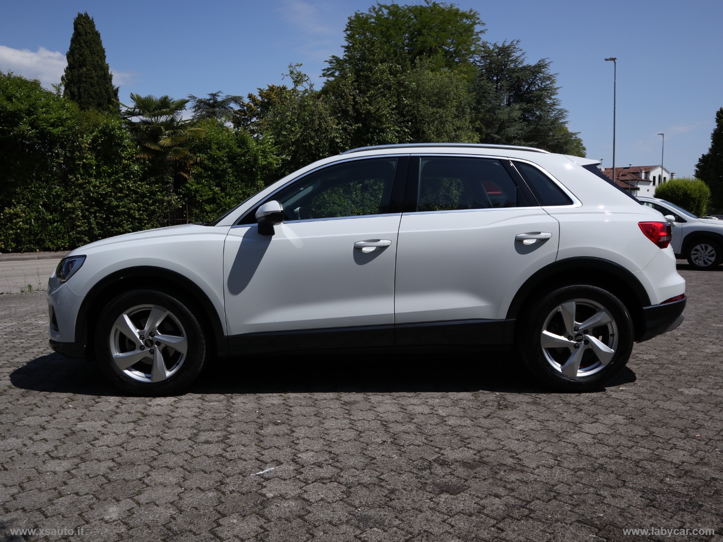 Q3 35 TFSI S tronic Business Advanced - immagine 3