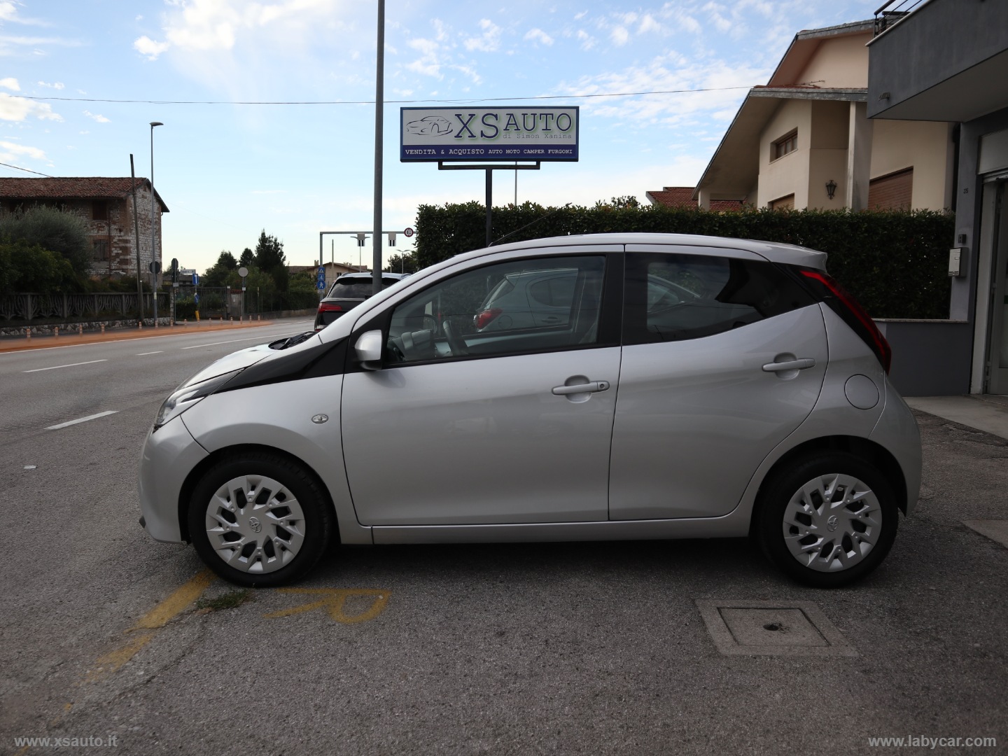 Aygo Con. 1.0 VVT-i 72CV 5p.x-music MMT - immagine 3