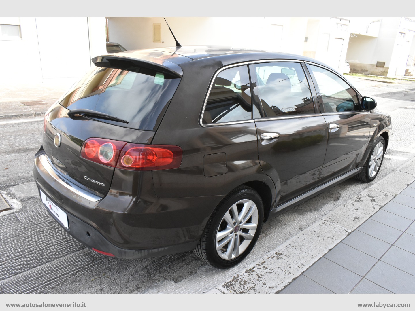 Croma 1.9 MJT Emotion - immagine 3