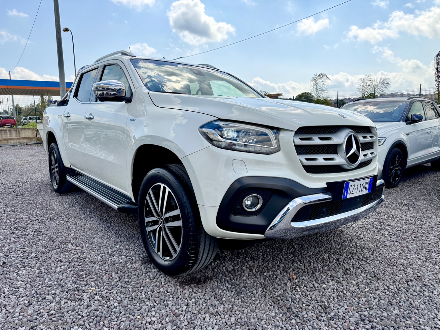 X 250d 190CV 4Matic NAVI LED PELLE RETROCAMERA 360 - immagine 3