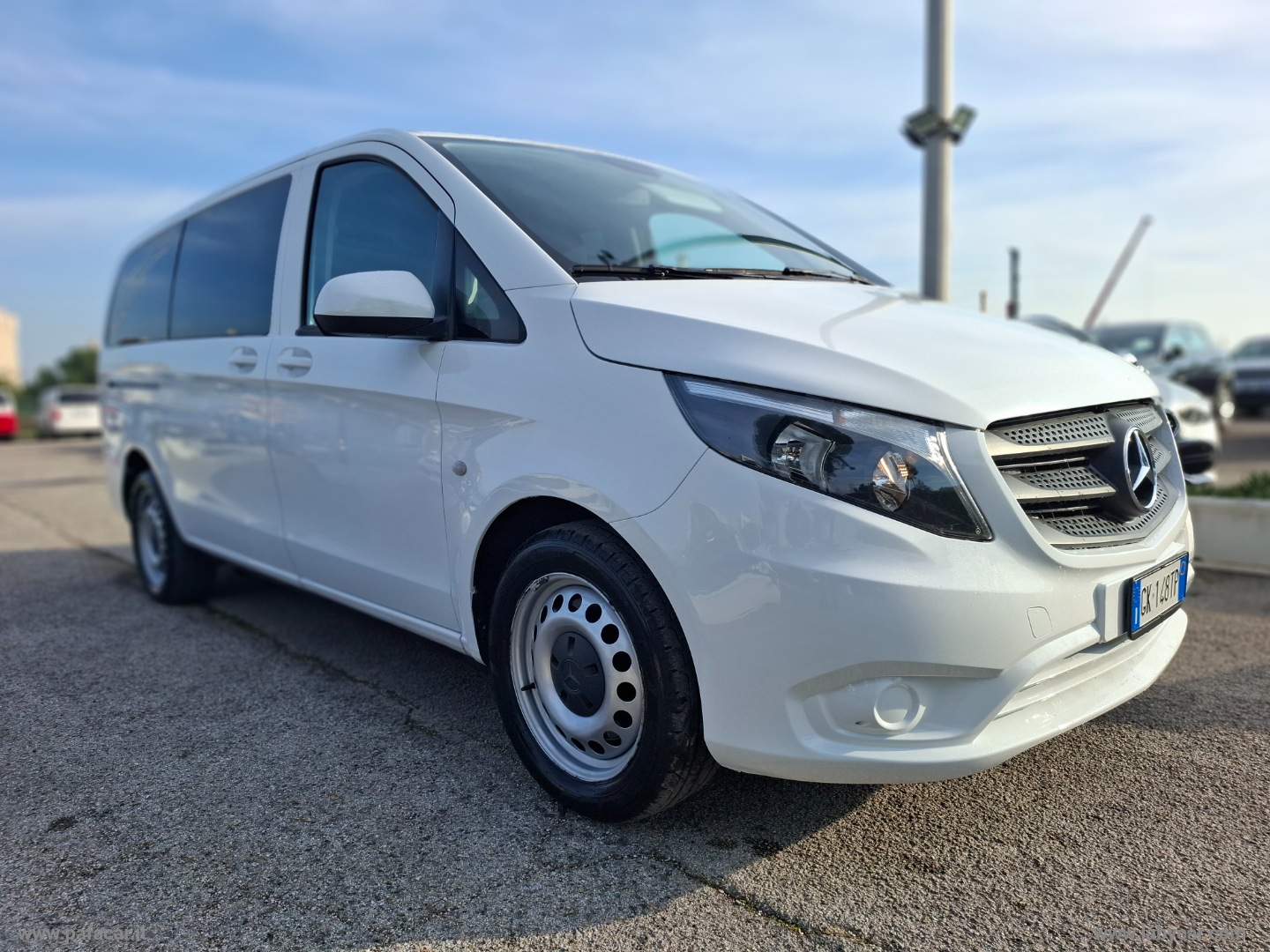 Vito 2.0 114 CDI PC-SL Tourer Base Long - immagine 3