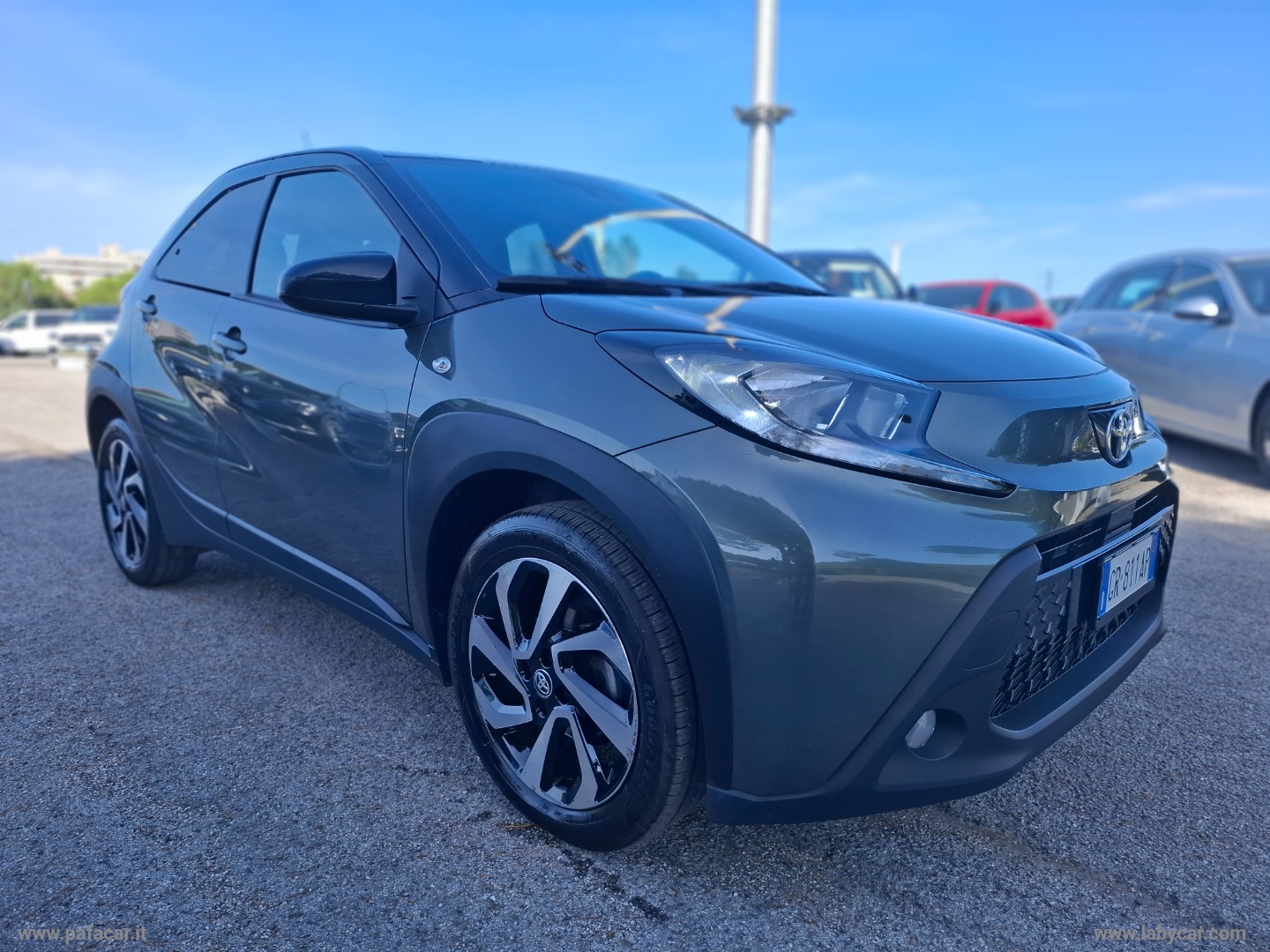 Aygo X 1.0 VVT-i 72 CV 5p.LoungeAirS-CVT - immagine 3