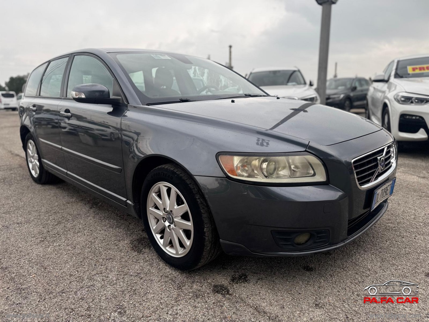 V50 2.0 D Summum - immagine 3