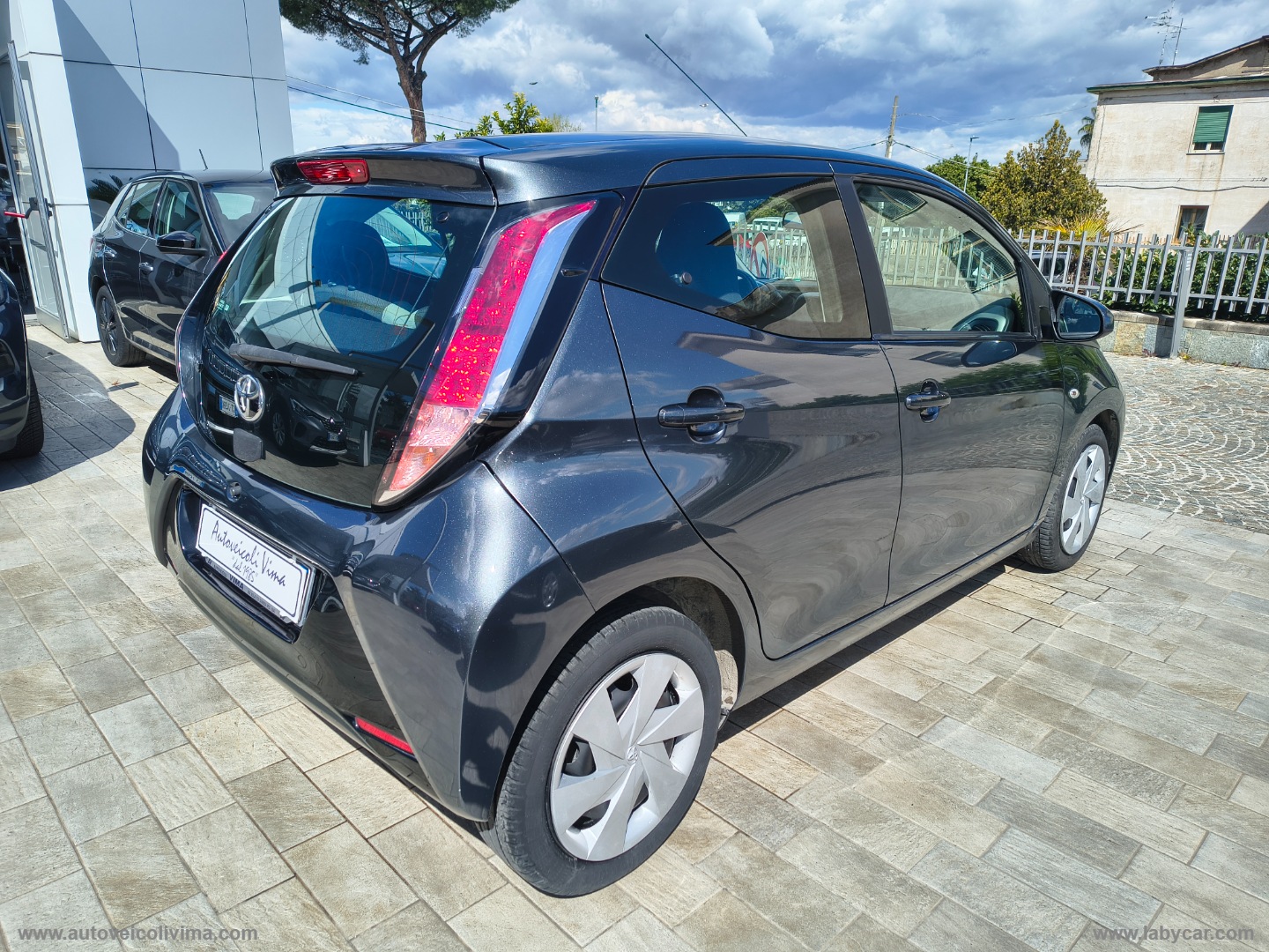 Aygo 1.0 VVT-i 69 CV 5p. x-play TSS MMT - immagine 3