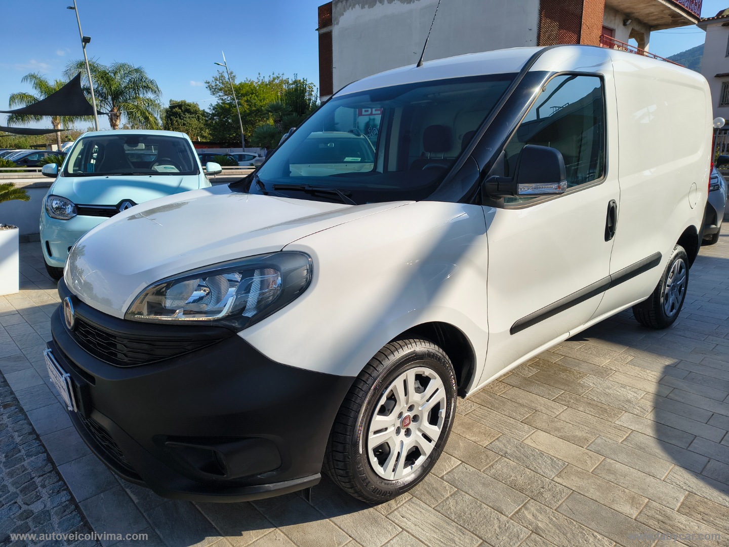 Doblò 1.6 MJT 105CV PC-TN Cargo Lounge 3 POSTI - immagine 3