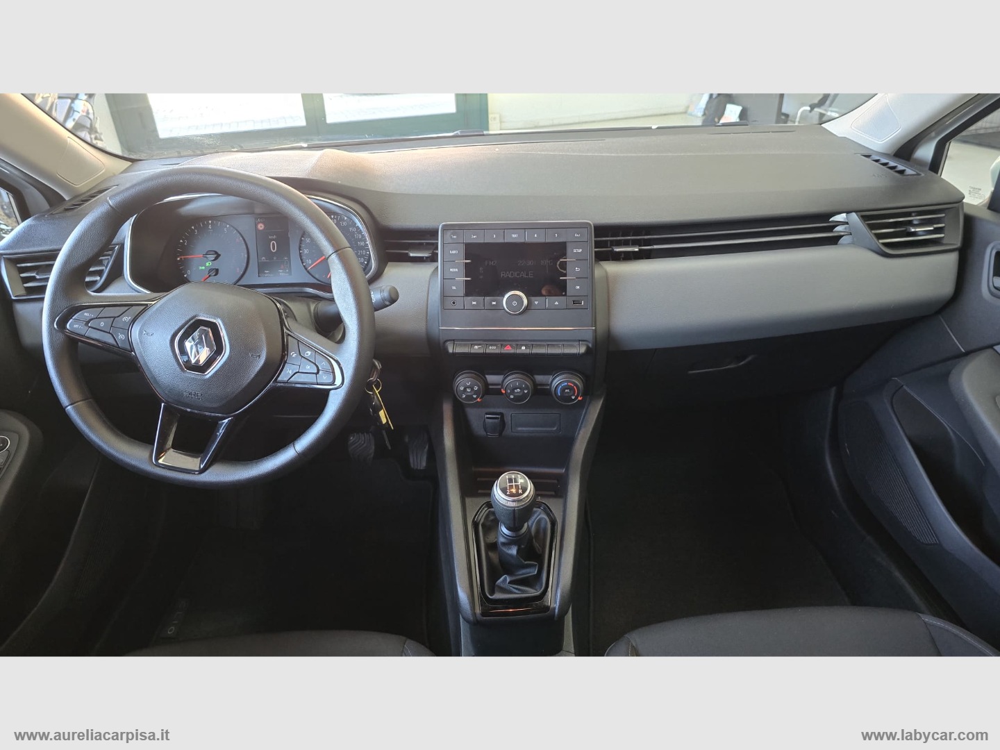 Clio TCe 12V 100 CV 5p. Life - immagine 3