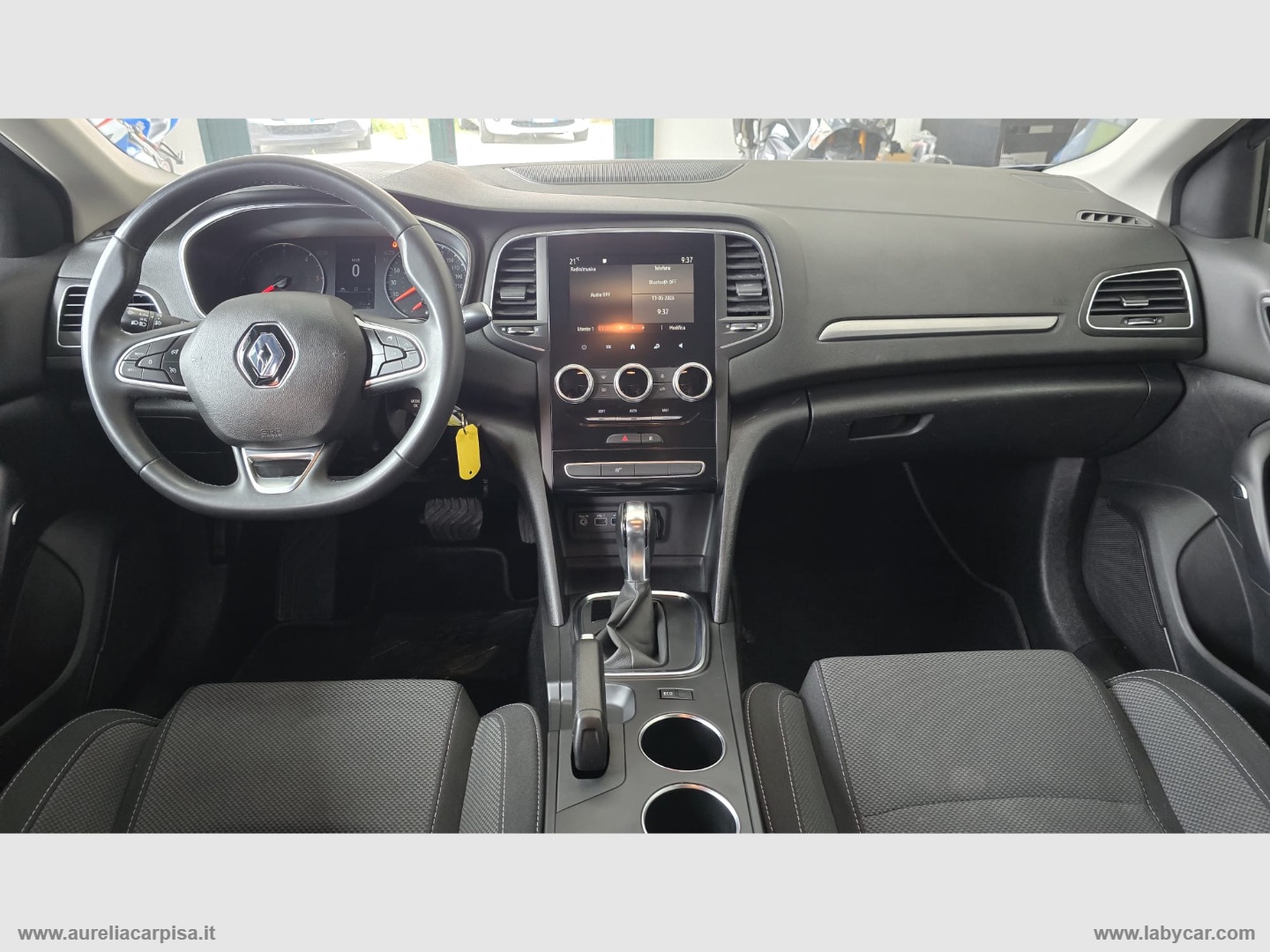 Mégane Sporter Blue dCi 115 CV EDC Equ. - immagine 3