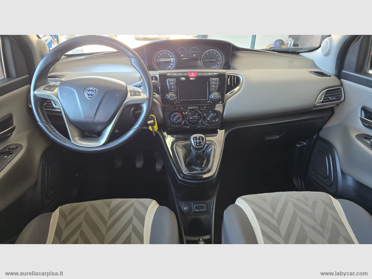 Ypsilon 1.2 69 CV 5p. Gold - immagine 3