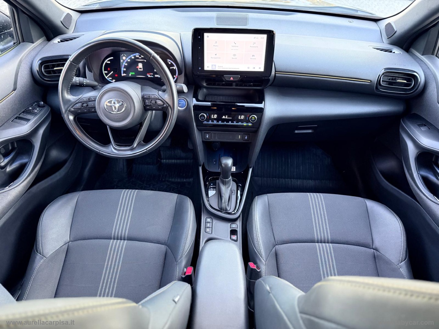 Yaris Cross 1.5 Hybrid 5p. E-CVT Advent. - immagine 3