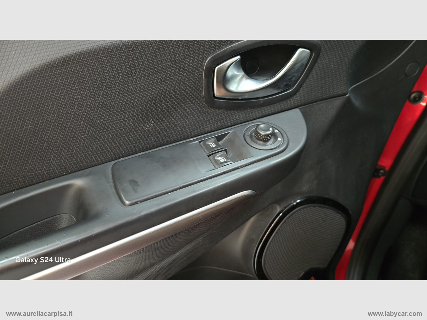 Clio 1.5 dCi 8V 75 CV 5p. Costume Nat. - immagine 3