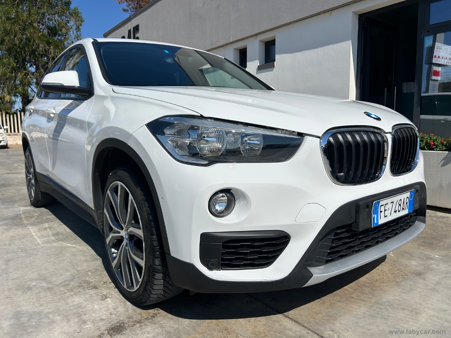X1 xDrive18d Sport - immagine 3