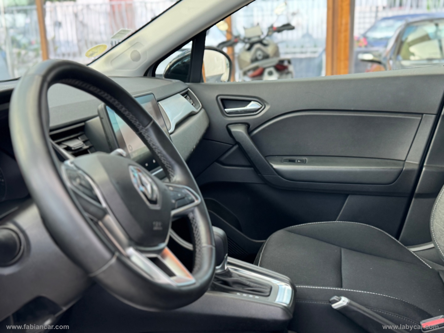 Captur 1.5 Blue dCi 115ch Business EDC - immagine 3