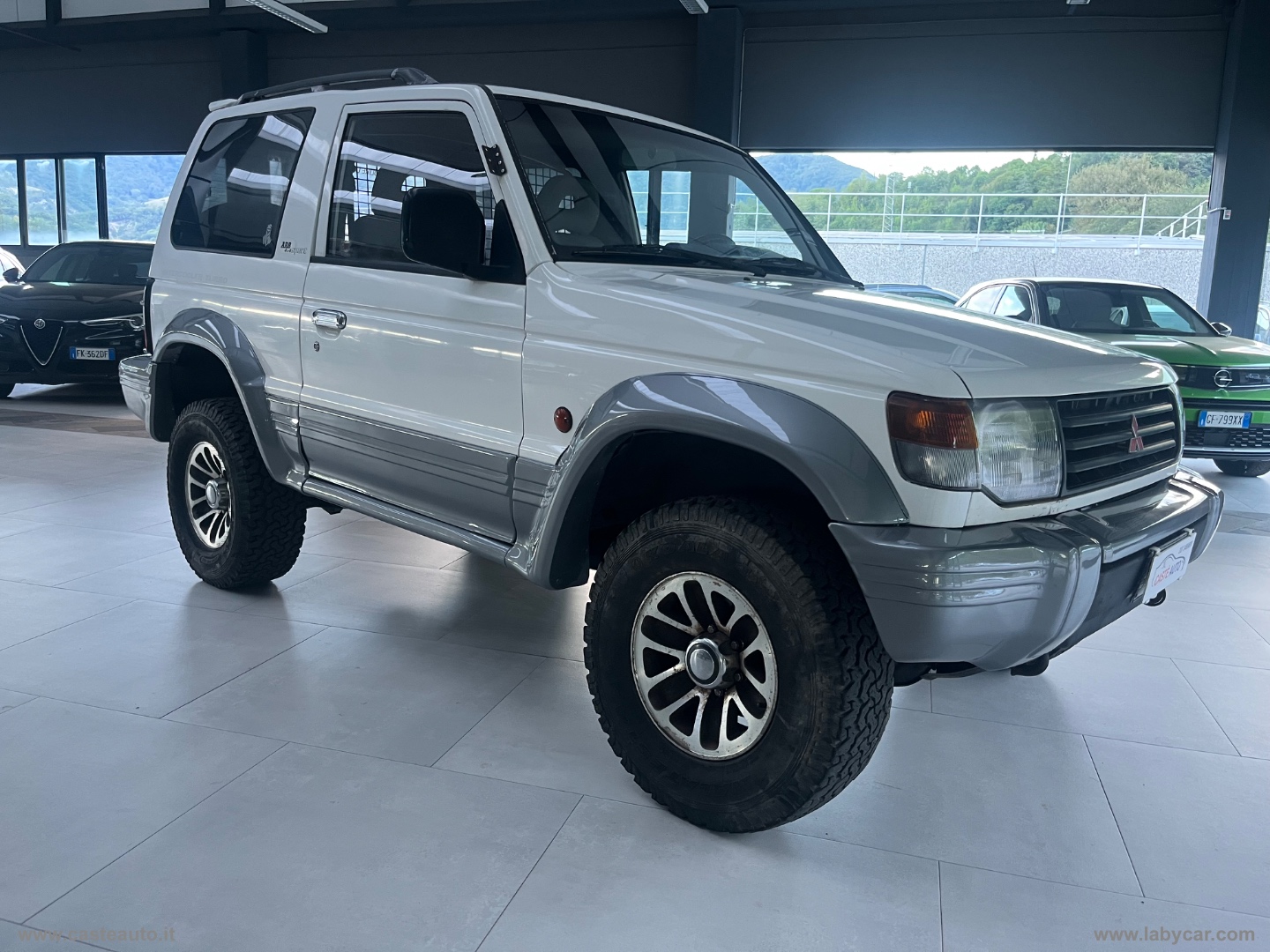 Pajero 2.5 TDI MT SS GLS - immagine 3