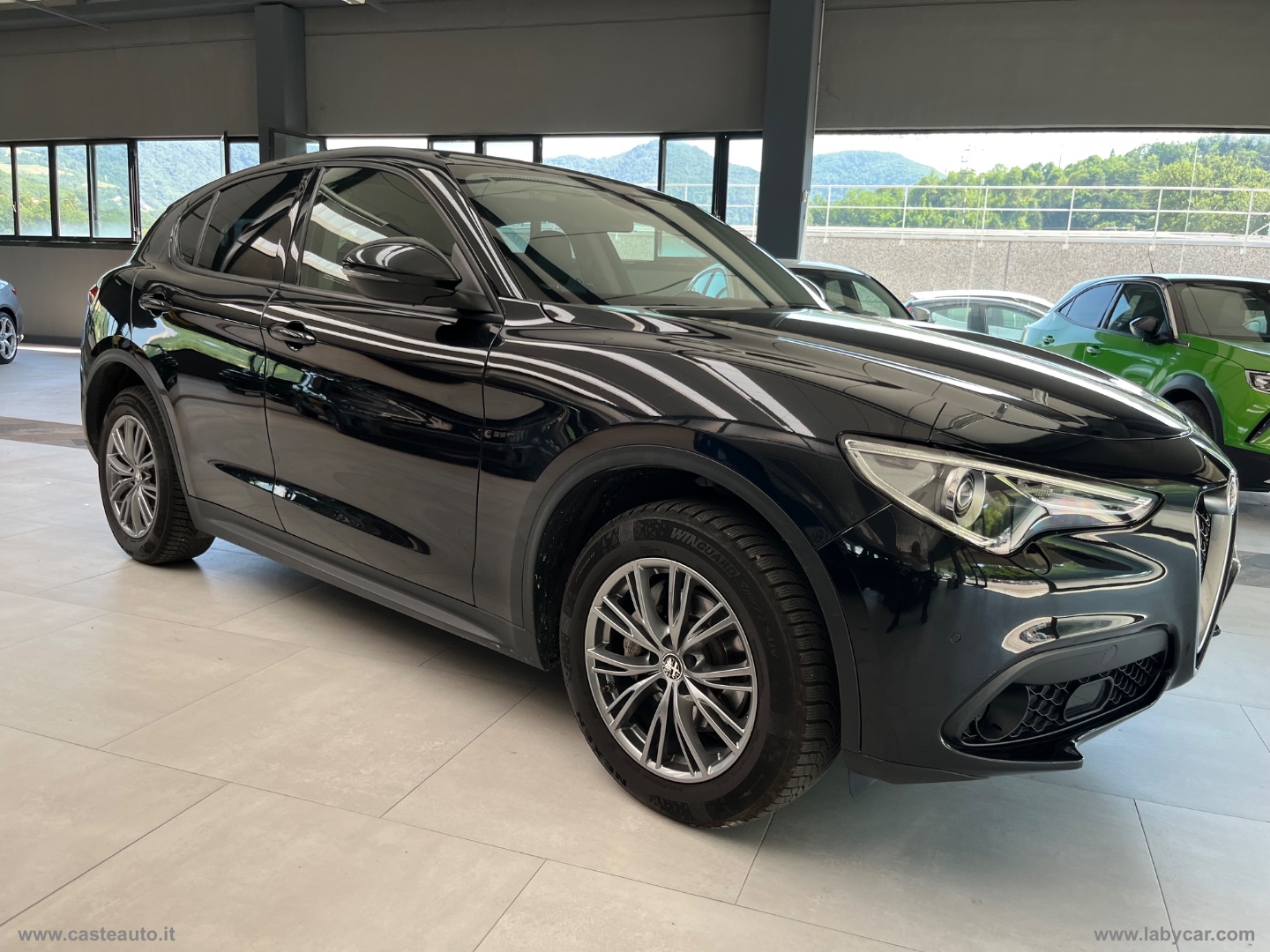 Stelvio 2.2 T.diesel 210 CV AT8 Q4 Exec. - immagine 3