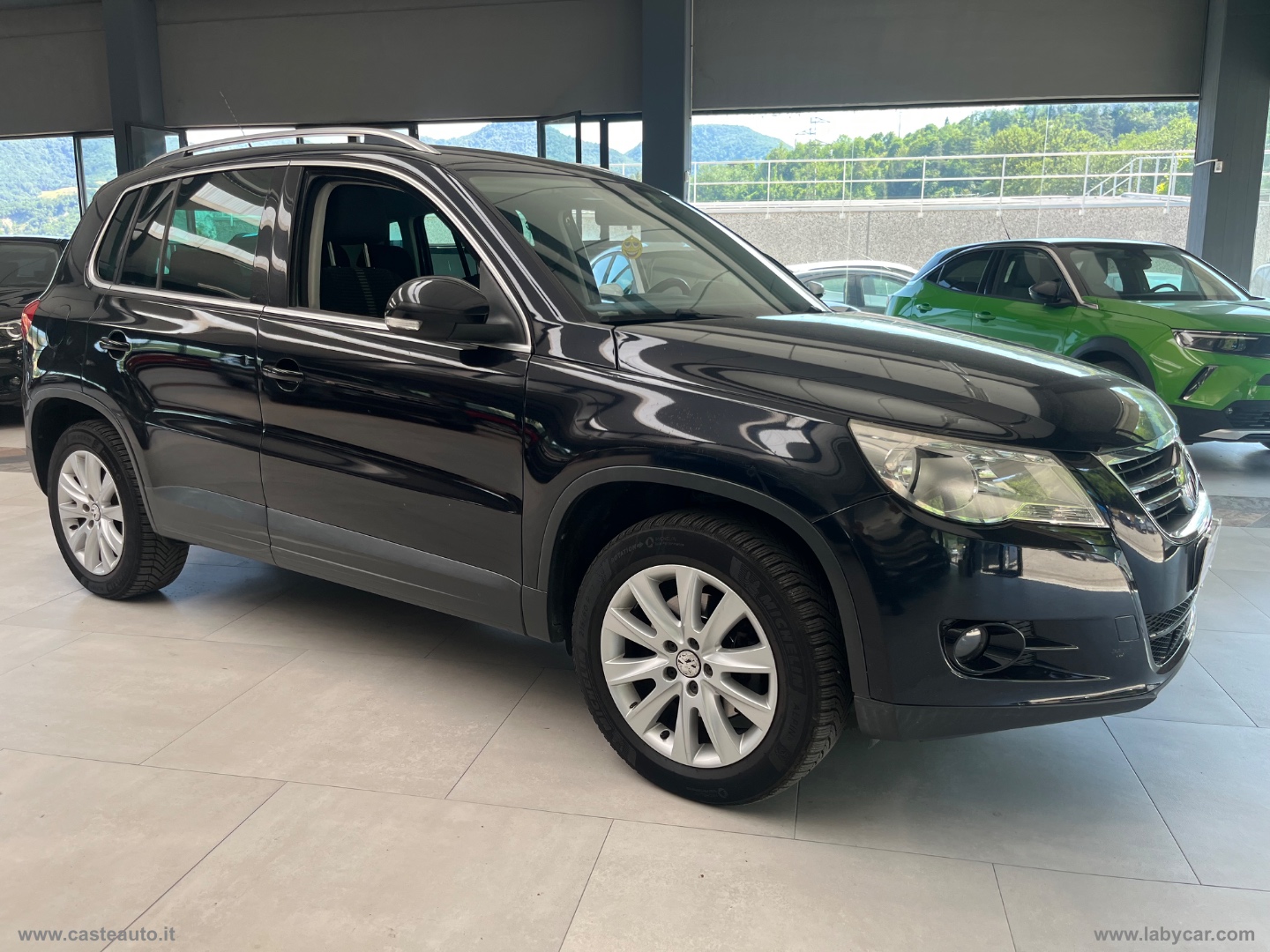 Tiguan 2.0 TDI DPF 4MOT. tip Track&Field - immagine 3
