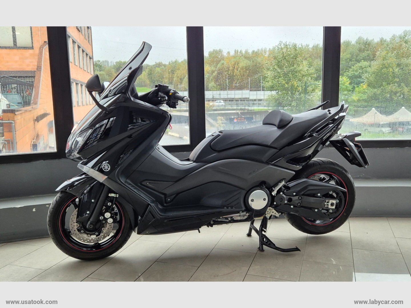 T-MAX 530 YAMAHA T-MAX 530 SOLO POCHISSIMI KM - immagine 3