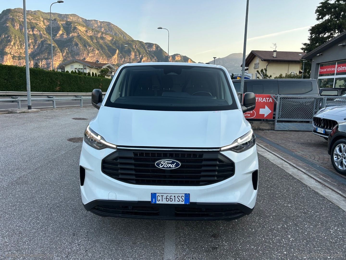 Transit Custom 320 2.0 EcoBlue 136cv AT8 AWD PC F.Trend 4X4 POCHI KM - immagine 3