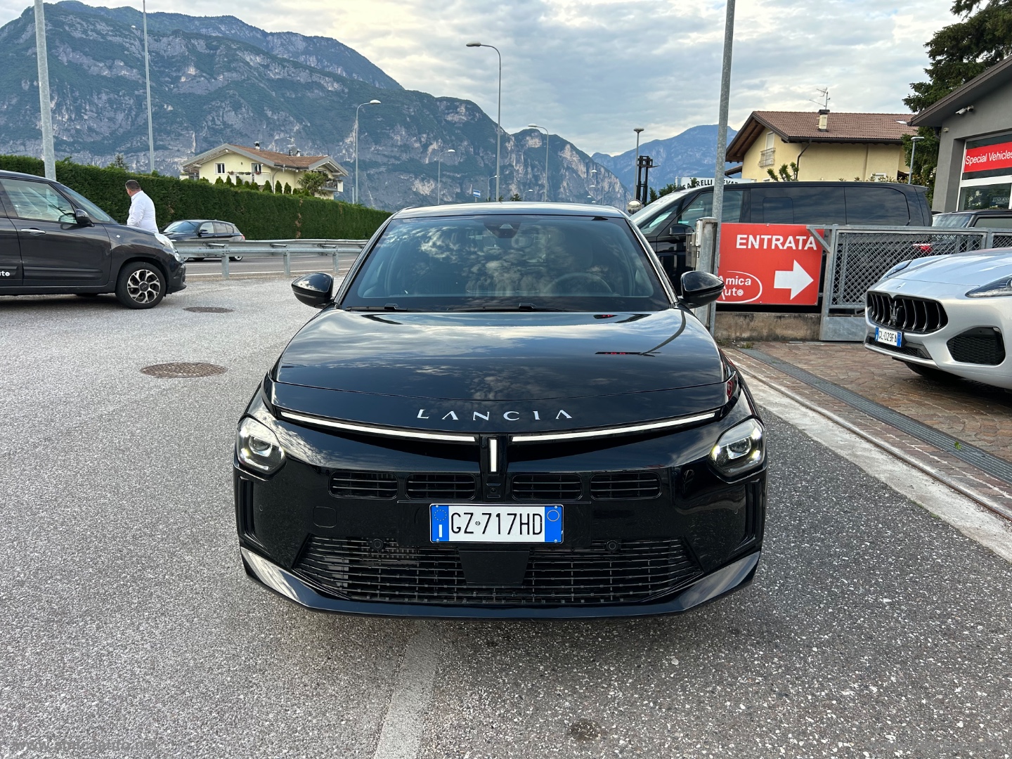 Ypsilon Hybrid e-DCT LX - immagine 3