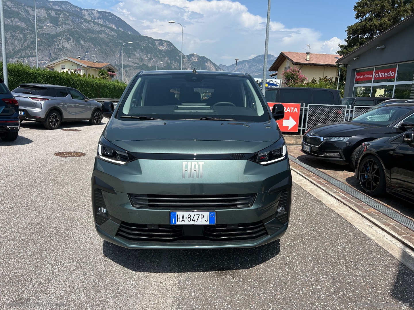 Ulysse 2.2 Mjt. 180CV S&S AT8 L2 Combi 9 POSTI SOLO KM 1.950 - immagine 3