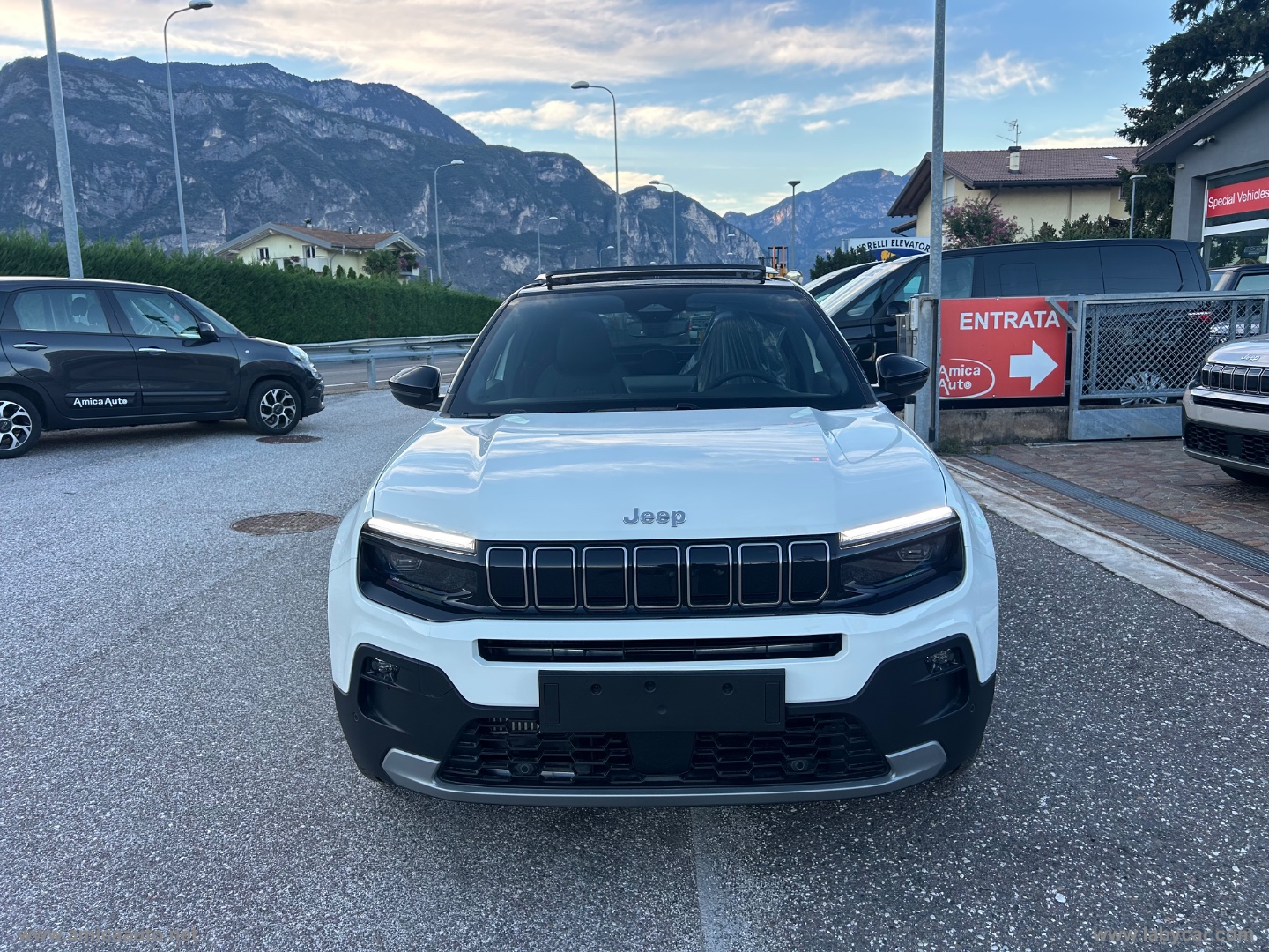 Avenger 1.2 Turbo 110CV e-Hybr. Summit VERNICE BICOLORE BIANCO/TETTO NERO - immagine 3