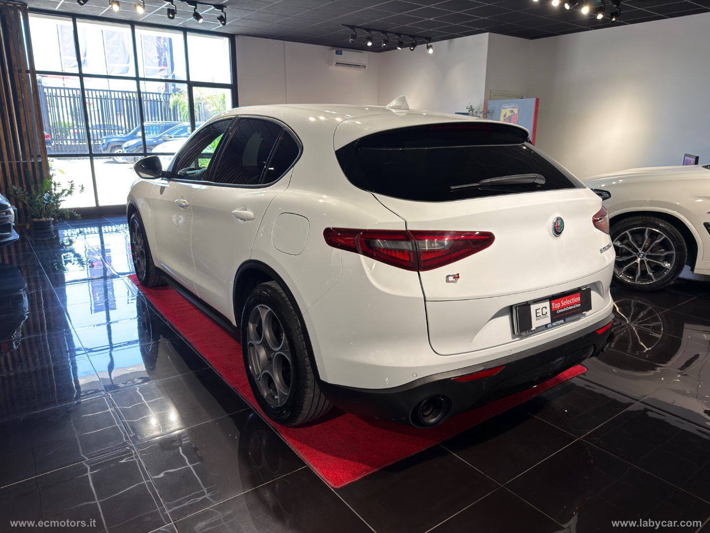 Stelvio 2.2 T.diesel 190CV AT8 Q4 Sprint - immagine 3