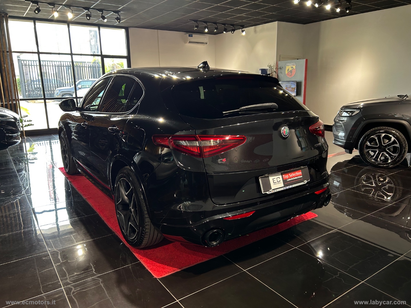 Stelvio 2.2 T.diesel 210CV AT8 Q4 Veloce - immagine 3