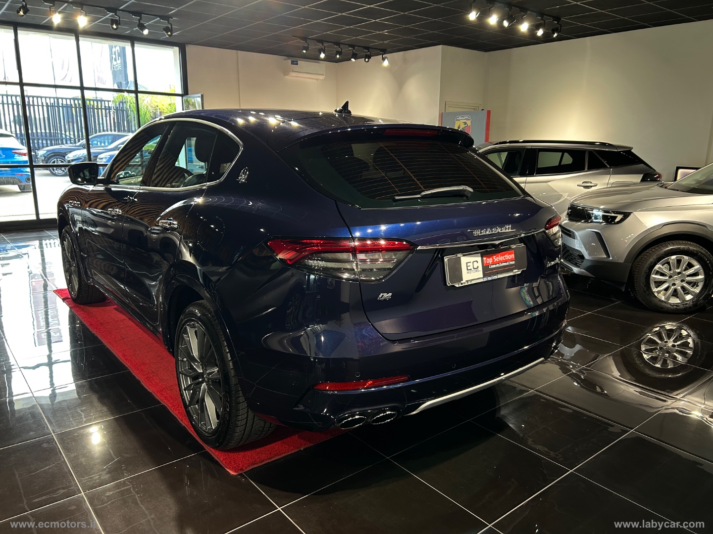 Levante V6 Diesel 275 CV AWD Granlusso - immagine 3