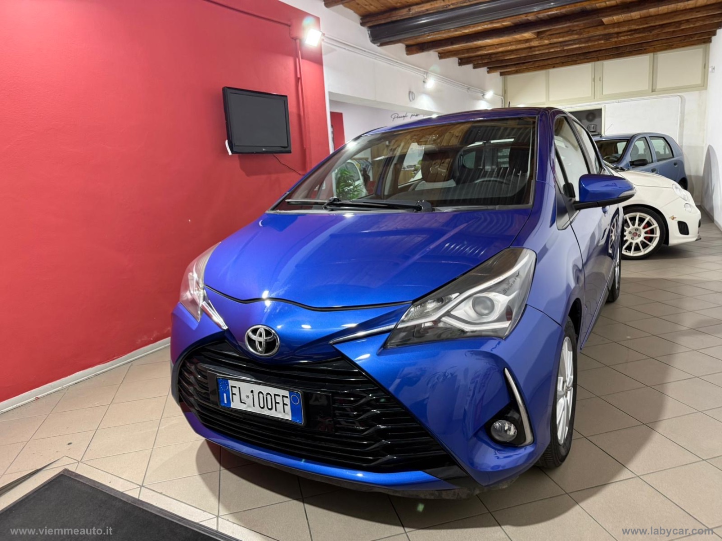 Yaris 1.5 5p. Lounge - immagine 3