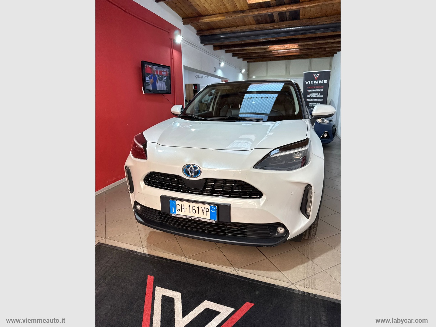 Yaris Cross 1.5 Hybrid 5p. E-CVT Prem. - immagine 3