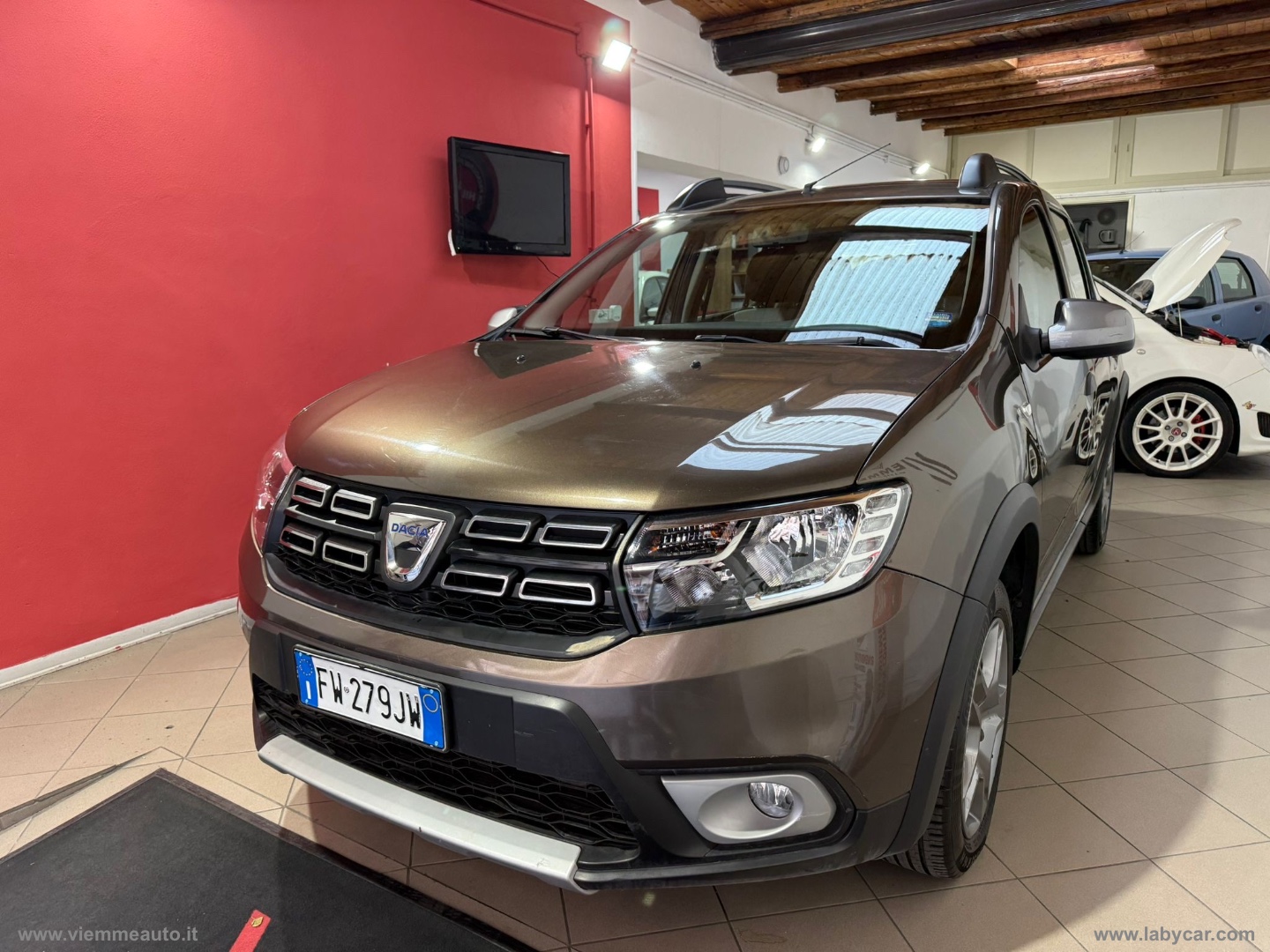 Sandero Stepway 1.0 SCe 75CV Access - immagine 3