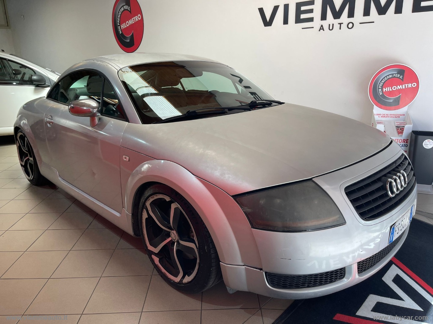 TT Coupé 1.8 T 20V 179CV quattro - immagine 3