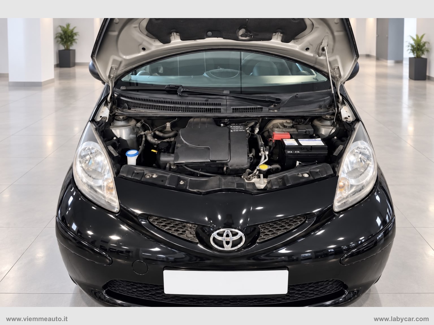 Aygo 1.0 VVT-i 3p. Now - immagine 3