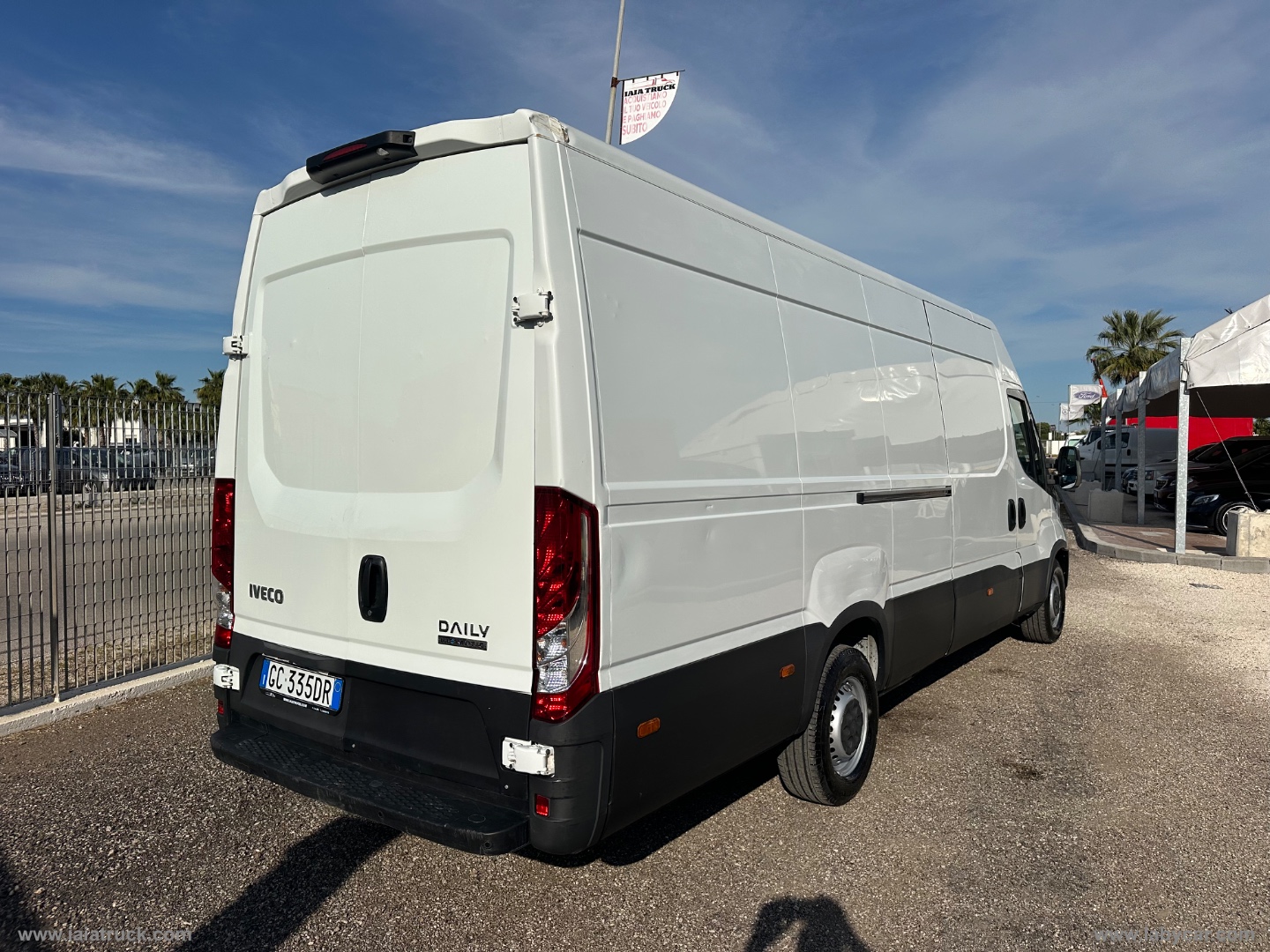 Daily 35S14S 2.3FURGONE MAXI VOLUME HI-MATIC - immagine 3
