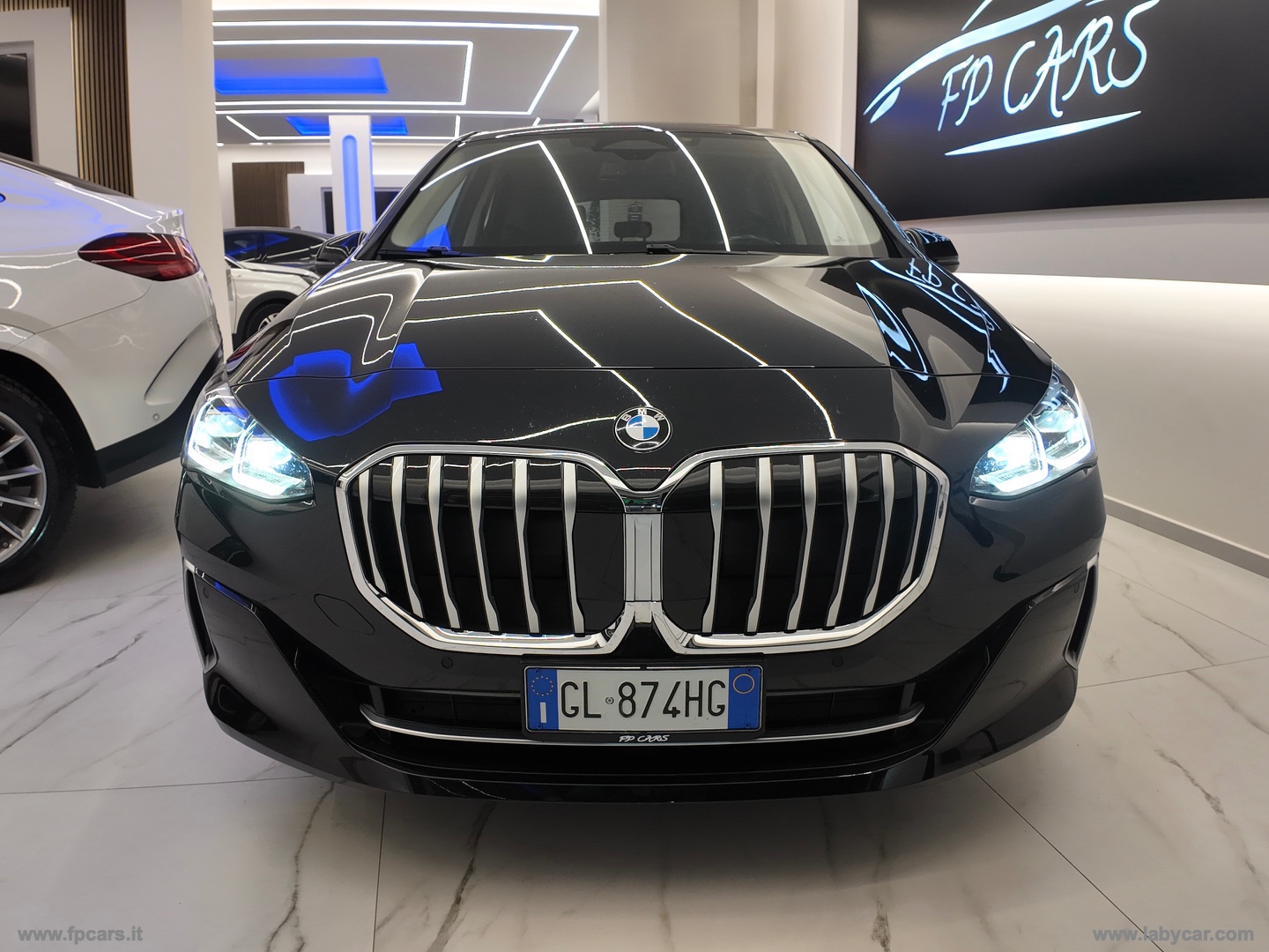 218d Active Tourer Luxury - immagine 3