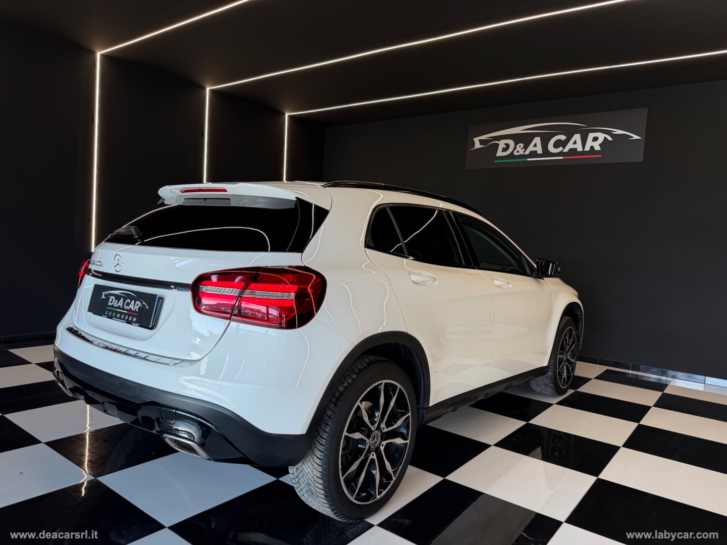 GLA 200 d Automatic Sport - immagine 3