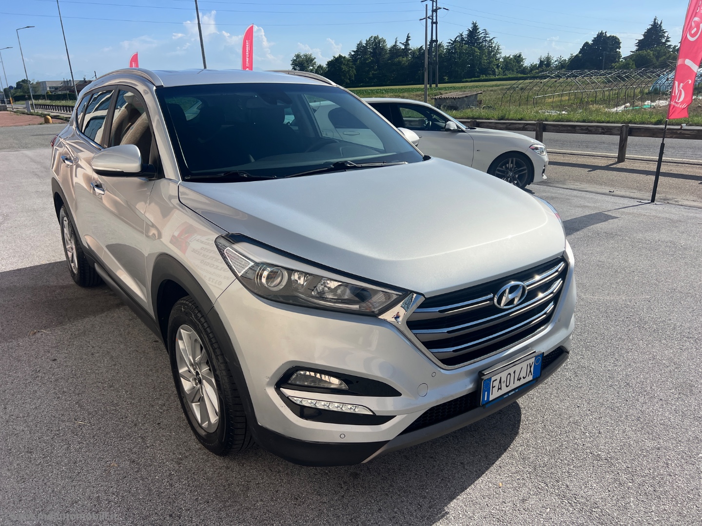 Tucson 2.0 CRDi 4WD XPossible SOLO KM.101000 TAGLIANDATI - immagine 3