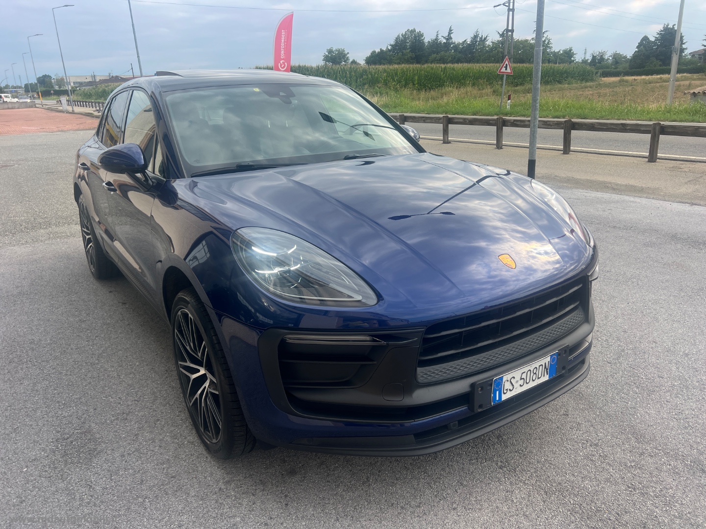Macan 2.0 TETTO 21 CAMERA FULL - immagine 3