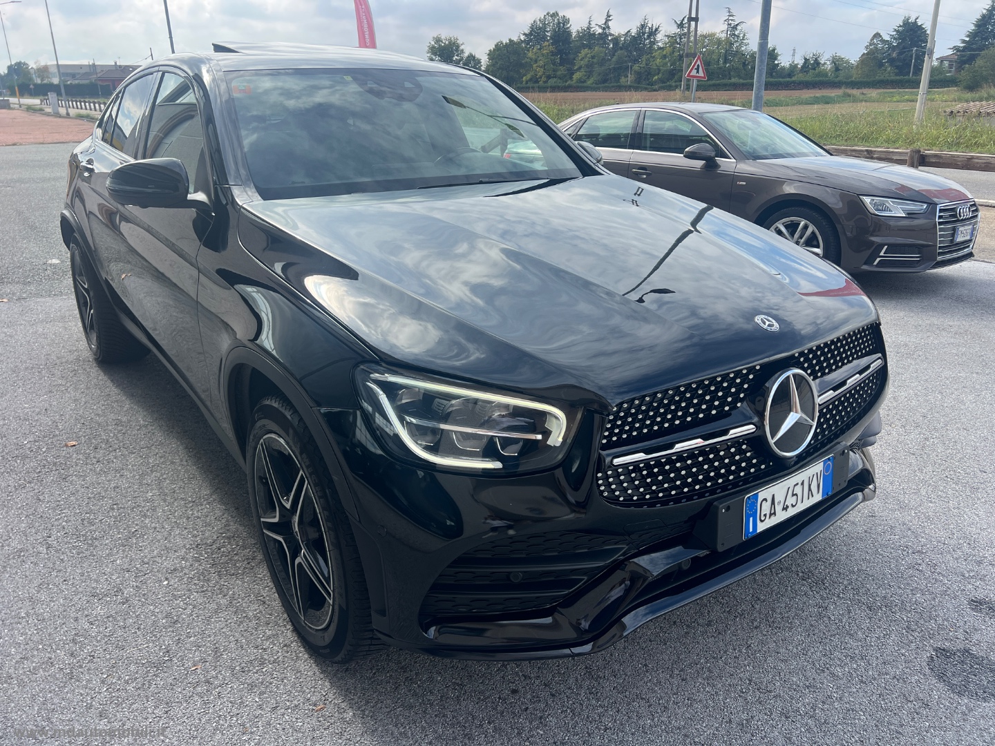 GLC 220 d 4Matic Coupé Premium Plus TETTO PACK AMG CAMERA 360 - immagine 3