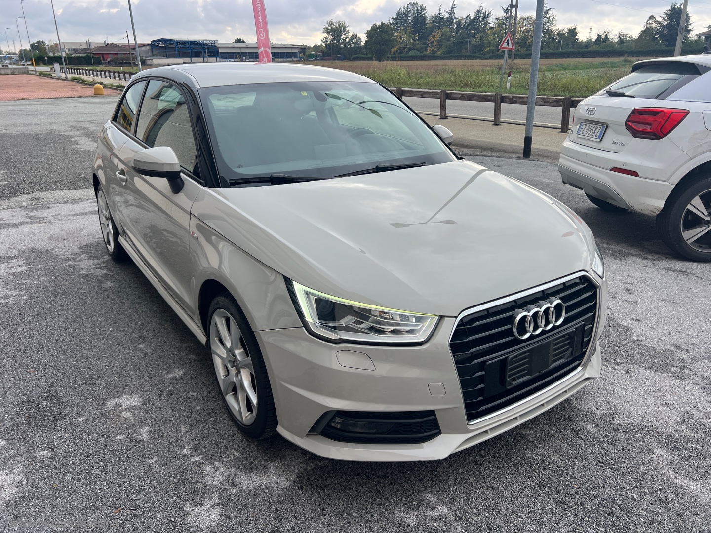 A1 1.0 82CV TFSI Admired S-LINE CERCHI 17 - immagine 3