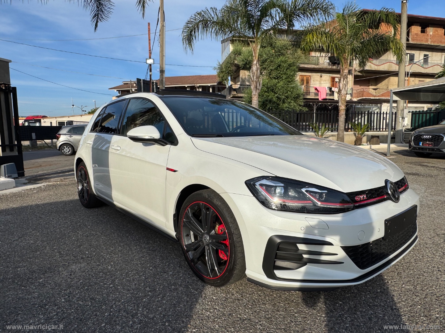 Golf GTI Perf. 2.0 245CV TSI DSG 5p. BMT - immagine 3