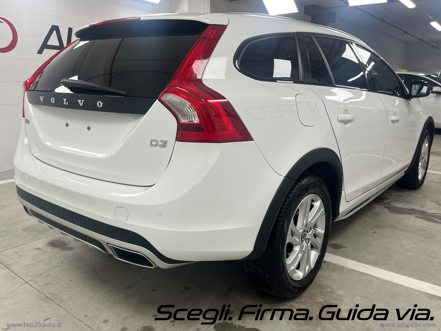 V60 Cross Country D3 Geartronic Momentum - immagine 3