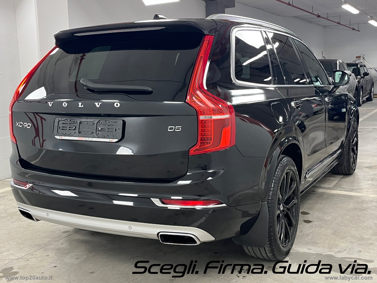 XC90 D5 AWD Geartronic Inscription|TOTAL BLACK|PELLE TOTALE - immagine 3