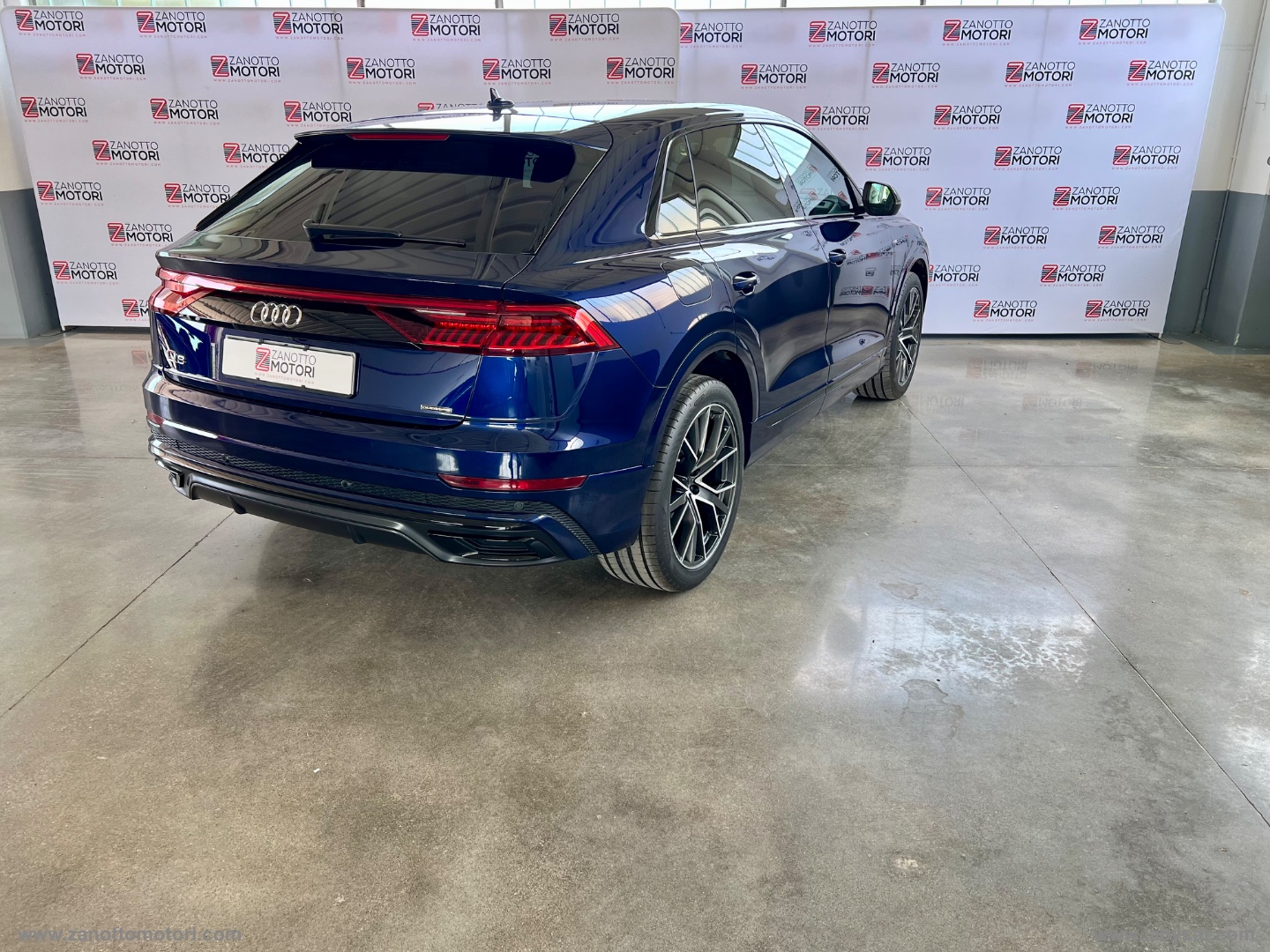 Q8 50 TDI 286 CV quattro tiptronic Sport - immagine 3