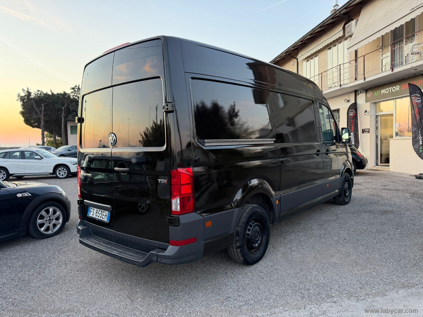 Crafter 30 2.0 TDI 140CV L2 H2 FURGONE LOGISTIC - immagine 3