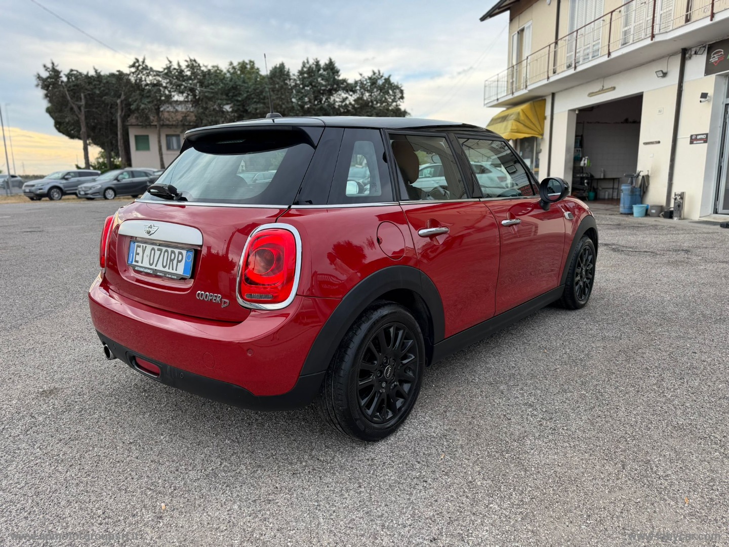 Mini Cooper D Business XL - immagine 3