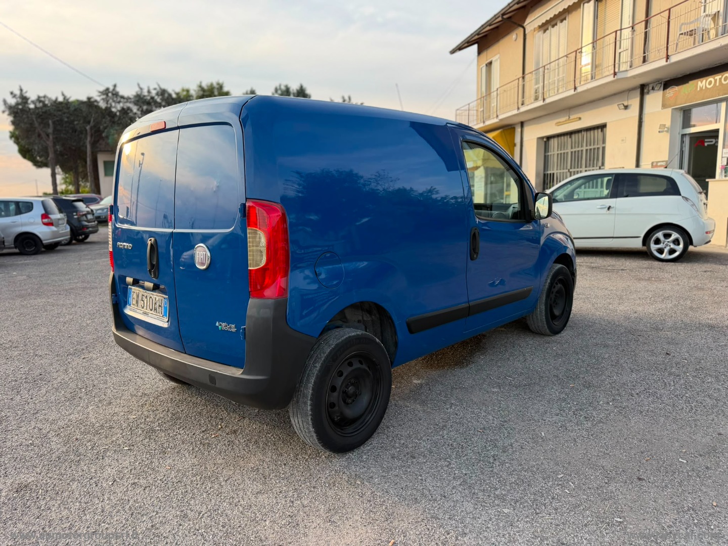 Fiorino 1.4 8V Furgone Natural Power SX - immagine 3