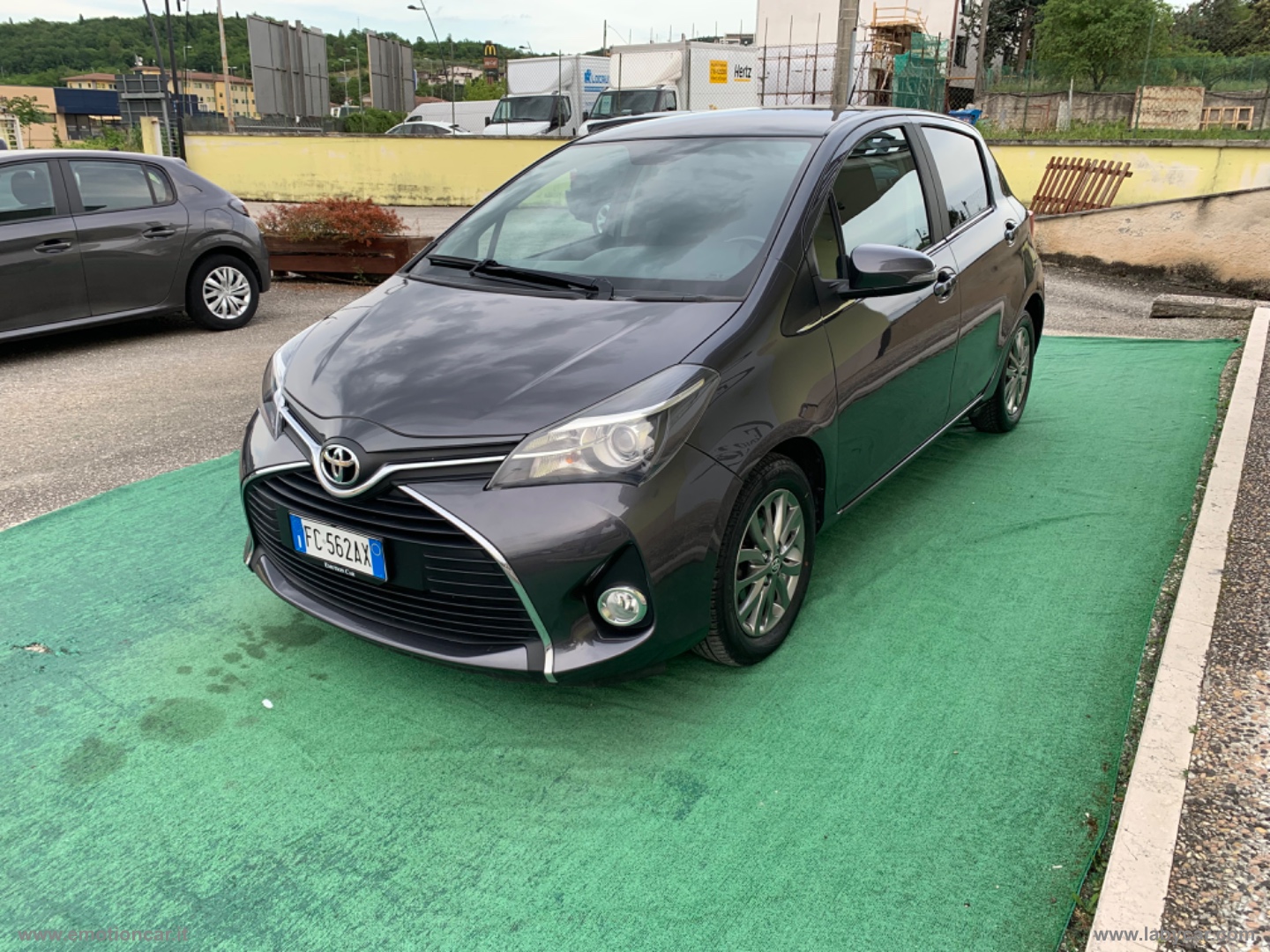 Yaris 1.4 D-4D 5p. Lounge -2016 - immagine 3