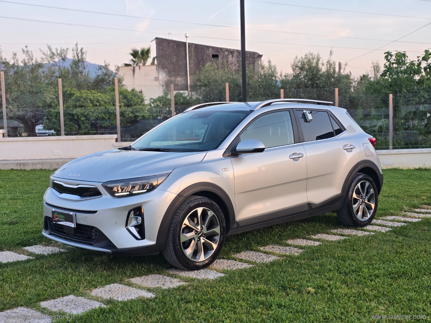 Stonic 1.0 T-GDi 100 CV MHEV iMT Style - immagine 3