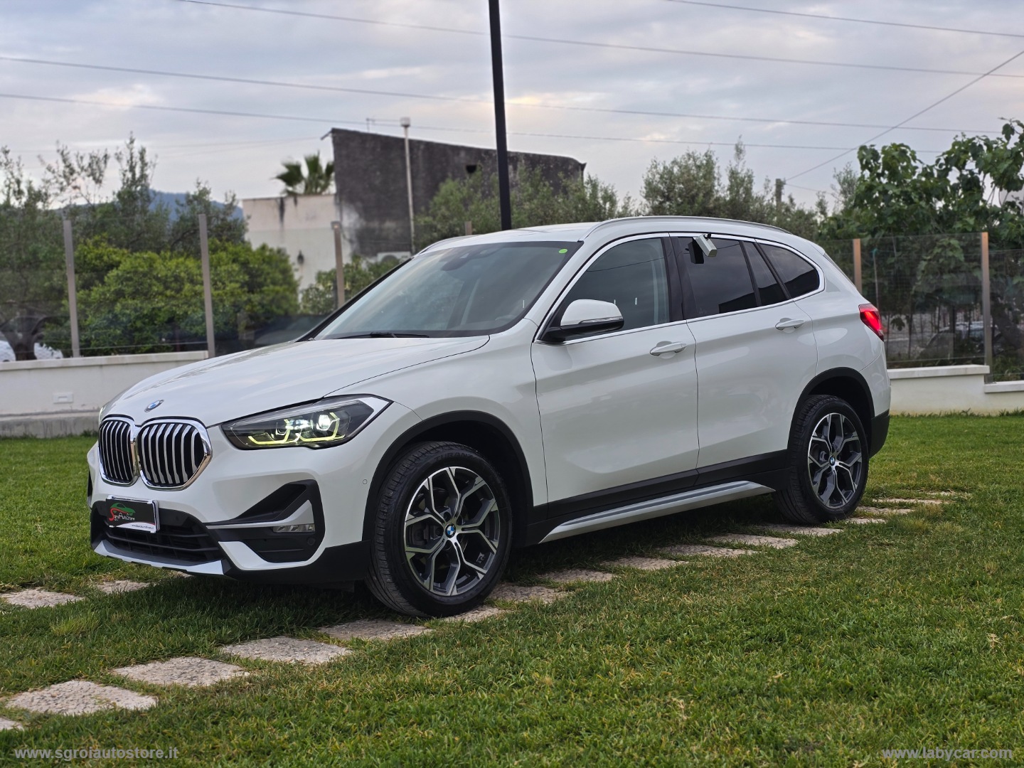 X1 xDrive18d xLine Plus - immagine 3